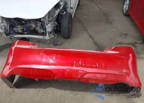 2013 Toyota Camry Se z USA, uszkodzony, nr VIN 4T1BF1FK6DU687369